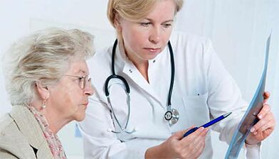 Torasik osteokondroz semptomları olan bir hasta tanıyı netleştirmek için doktora başvurdu